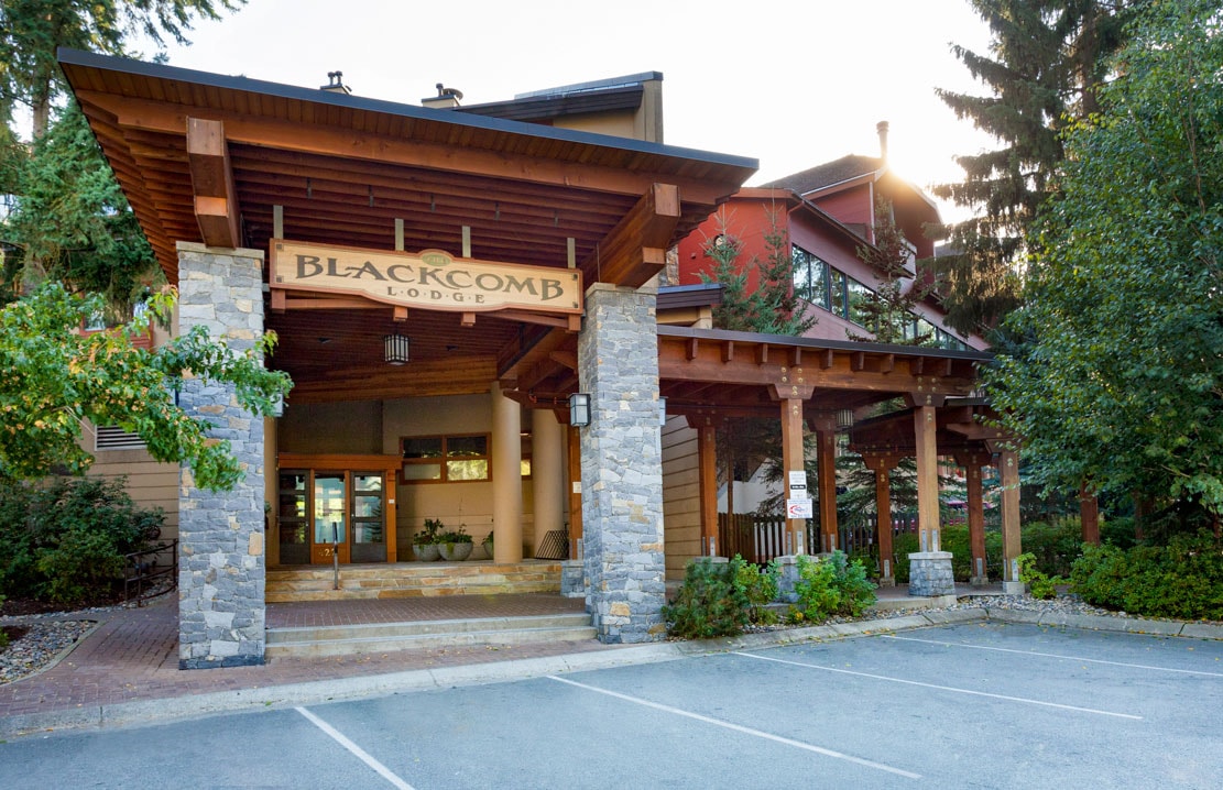 Blackcomb Lodge in Whistler Front Entrance