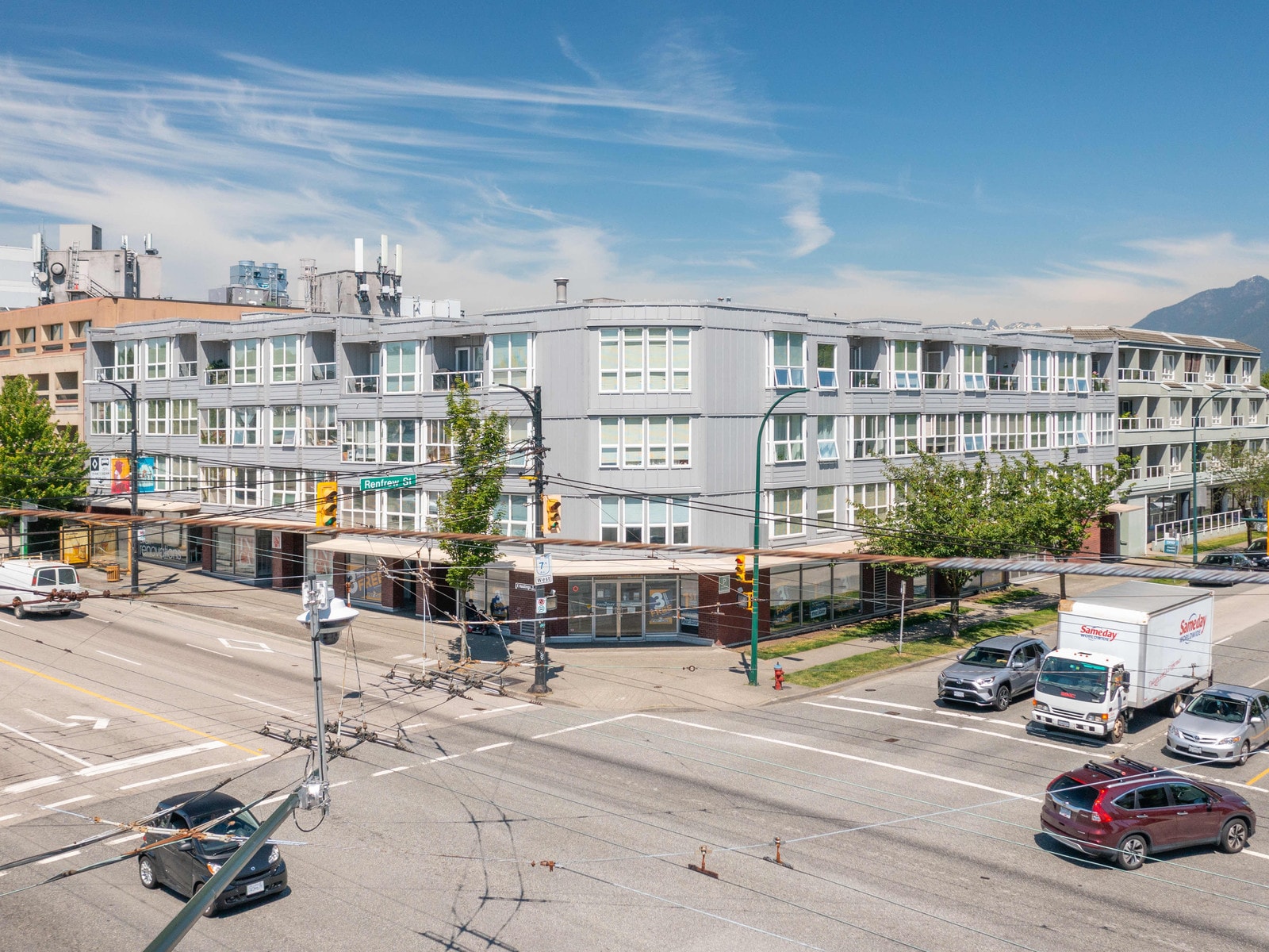 Renfrew Gardens Apartments in Vancouver
